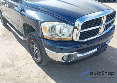 2006 Dodge Ram 1500 Slt/Trx4 Off Road/Sport z USA, uszkodzony, nr VIN 1D7HU18N56J107633